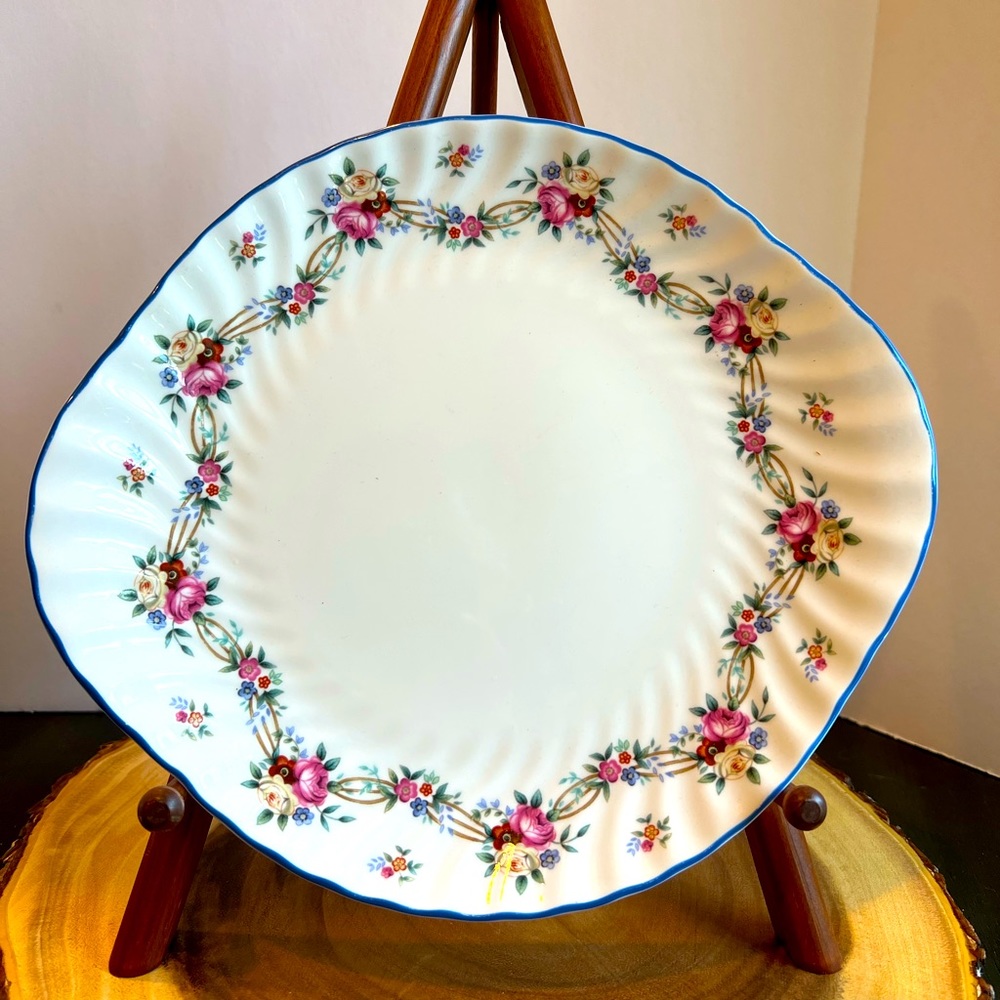 Dainty 1994 MINTON Bone China CAKE PLATE, Summer Bouquet, Trailing Roses